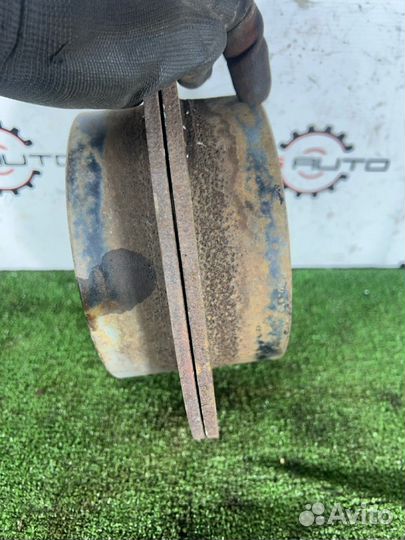 Диск тормозной задний Toyota Celica ZZT231 2ZZ-GE