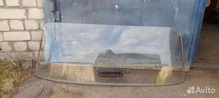 Заднее стекло ваз 2107