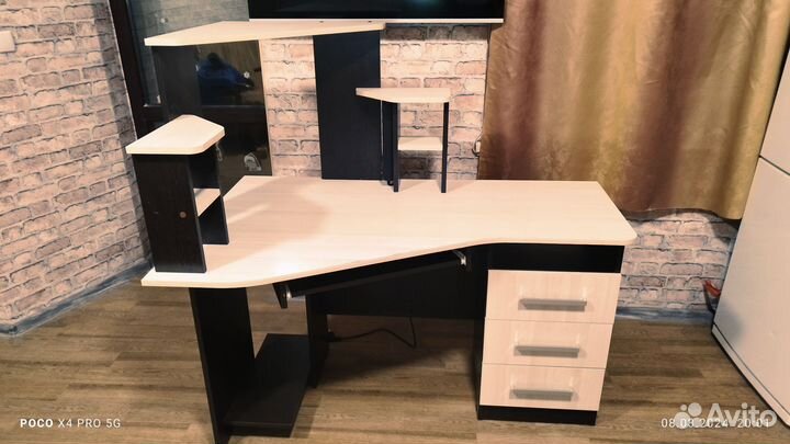 Стол Каспер