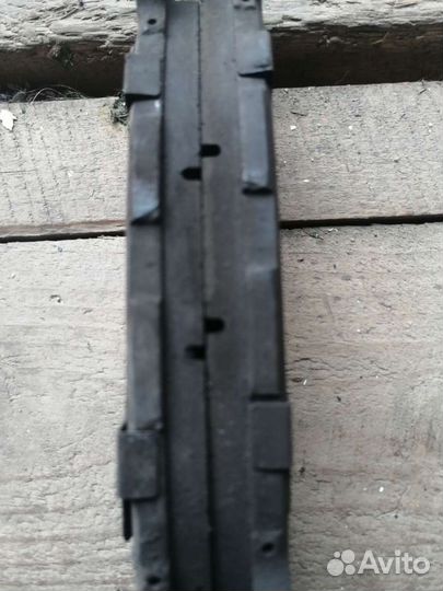 Тормозные колодки передние на Тойота Камри 50