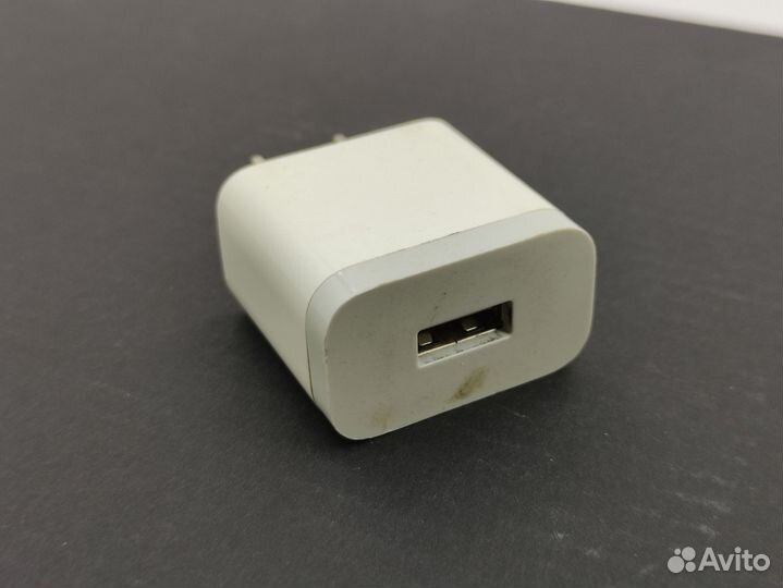 Блок питания, зарядное устройство для смартфона