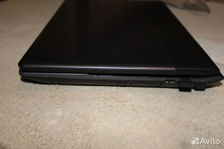 Ноутбук samsung NP300