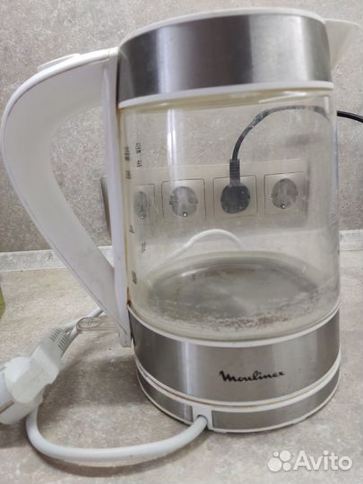Чайник moulinex BY730 на запчастий