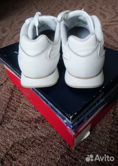Кросовки reebok classic Кожа 26 см новые