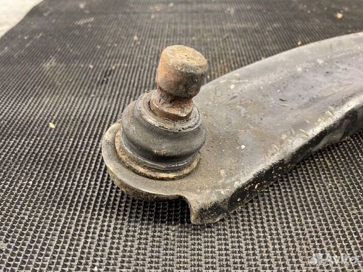 Рычаг подвески передний левый Nissan X-Trail T31