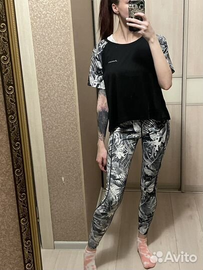 Костюм с лосинами demix