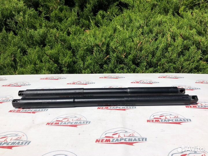 Амортизатор крышки багажника Mercedes Ml166