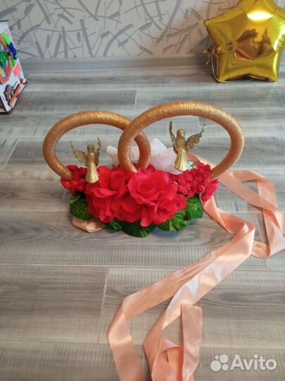 Свадебные кольца на автомобиль