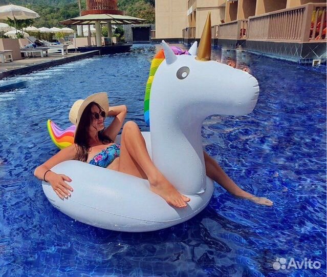 Надувной единорог. Круг