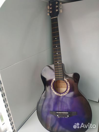 Акустическая гитара