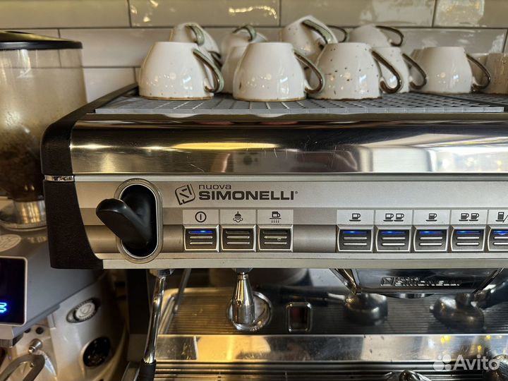 Кофемашина Nuova Simonelli Appia Il V 2gr