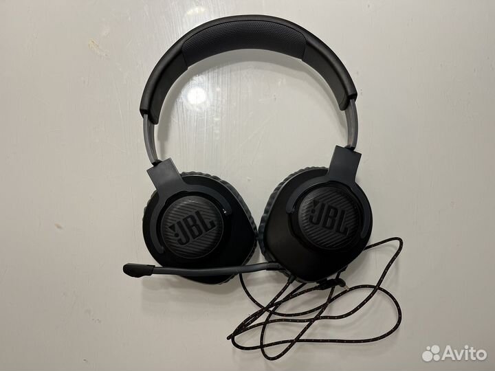 Jbl quantum 100