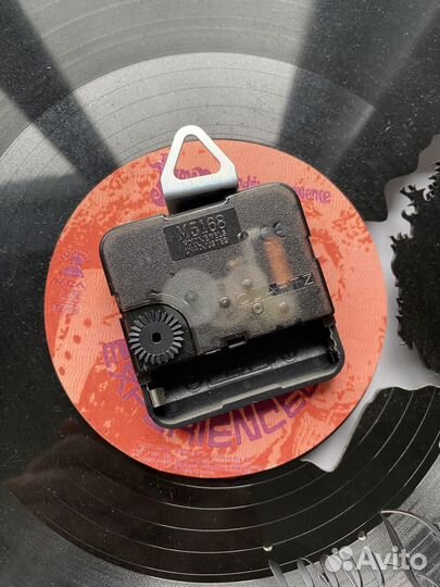 Часы из виниловой пластинки