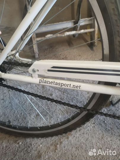 Женский велосипед с корзиной