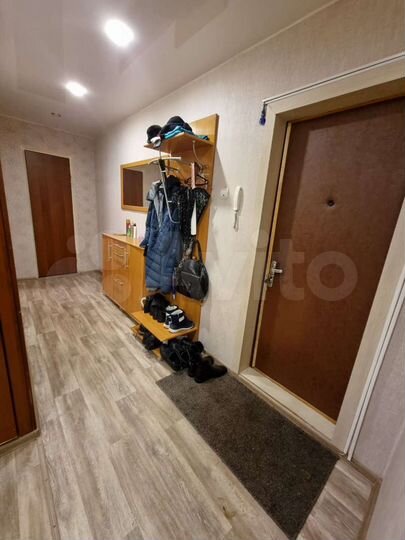 2-к. квартира, 58 м², 1/5 эт.