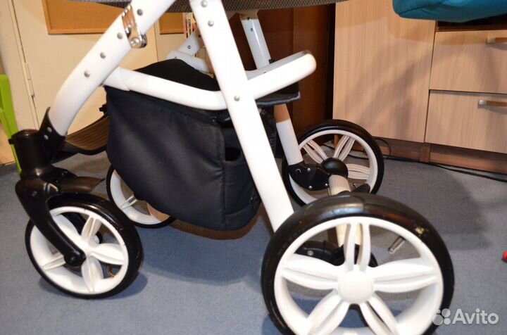Коляска детская roan bass