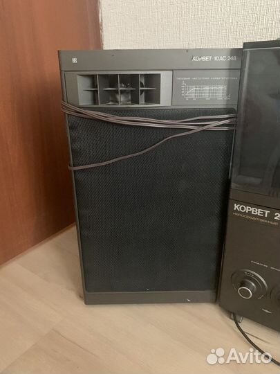 Проигрыватель винила Корвет с колонками