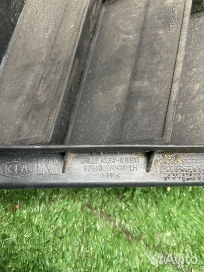 Решетка вентиляционная Kia Ceed ED универсал D4FB