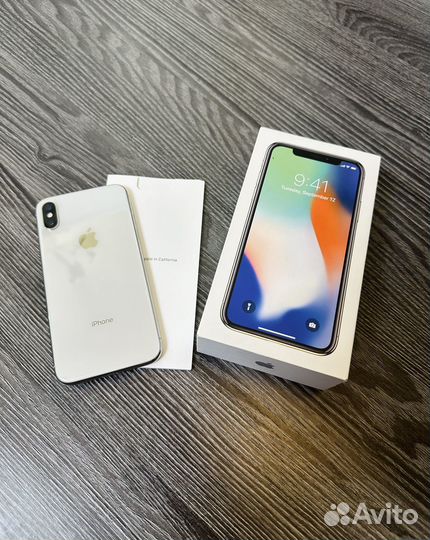 iPhone X, 64 ГБ