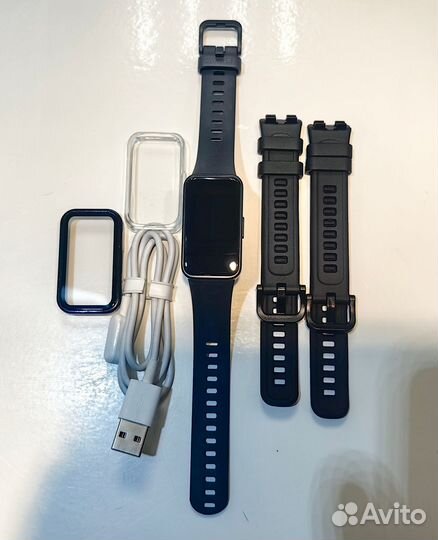 Фитнес браслет Huawei band 8