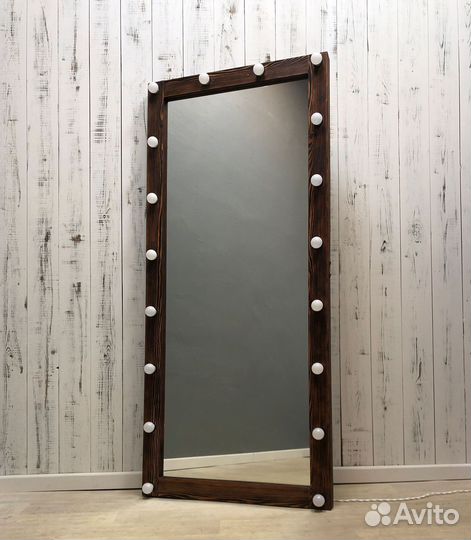 Зеркало с подсветкой в полный рост