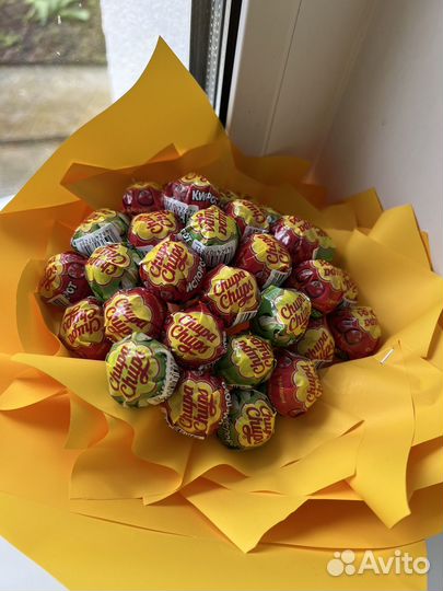 Букет из чупа-чупсов