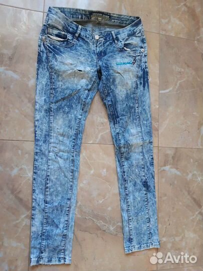 Джинсы