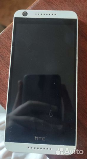 Телефон HTC