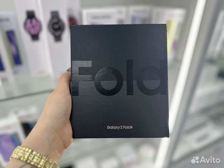 Samsung Galaxy Z Fold4, 12/256 ГБ