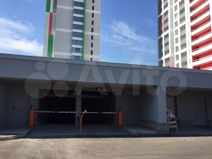 Машиноместо, 12 м²