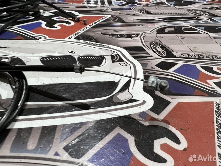 Трос капота BMW E60 E61 E63 E64