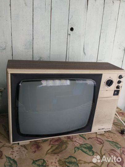 Телевизор времен СССР