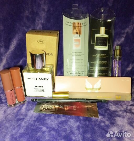 Парфюмерия с косметикой пакетом