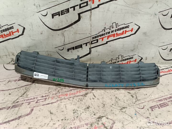 Решетка радиатора mercedes-benz C-class S203 W203 4 полоски 1 модель A20388002237246 DY322Z