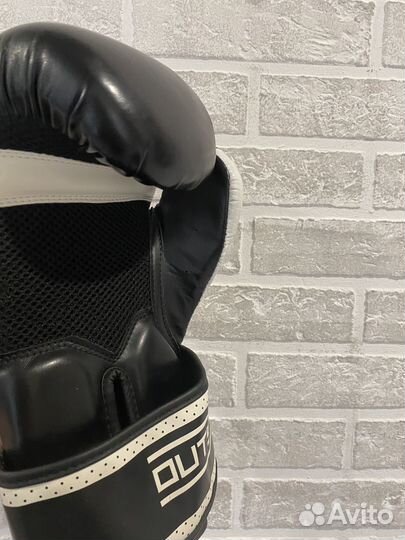 Боксерские перчатки 12 oz кожа