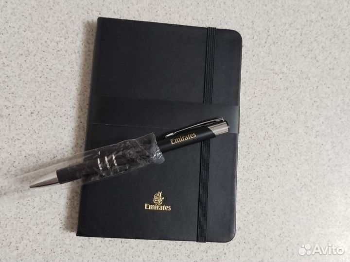 Блокнот с ручкой Эмирейтс