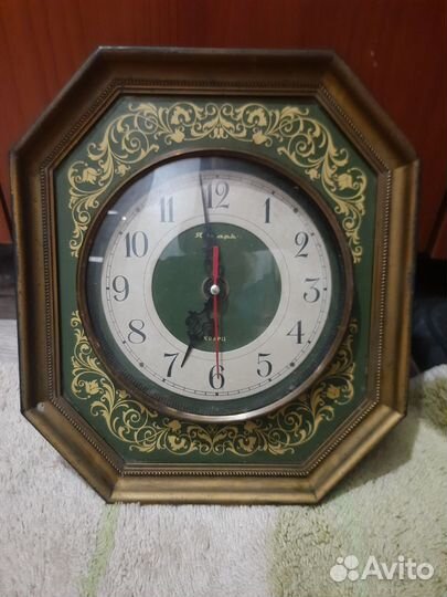 Часы Янтарь кварц