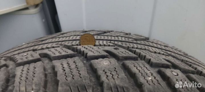 Kumho I'Zen Stud Snow KW11 225/60 R17 103