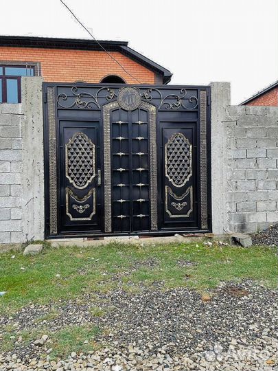 Кованные ворота в Хасавюрте