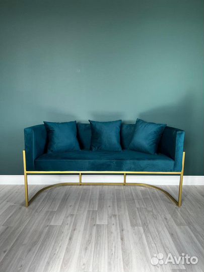 Диван новый прямой