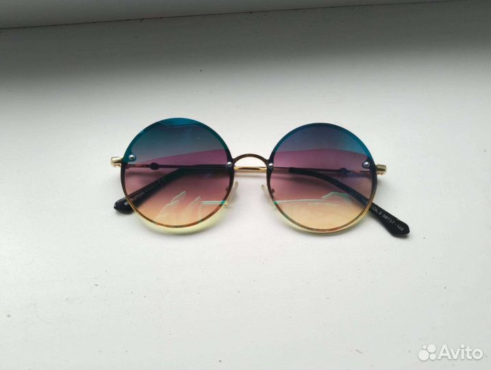 Солнцезащитные очки женские