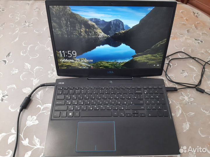 Игровой ноутбук Dell 3590