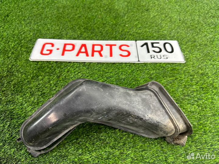 Воздухозаборник правый Bmw 7 E66 N62B44 2002