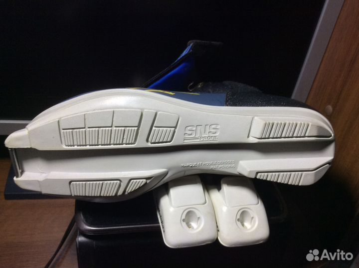 Продам фирменный лыжный ботинок, р.37 тип SNS