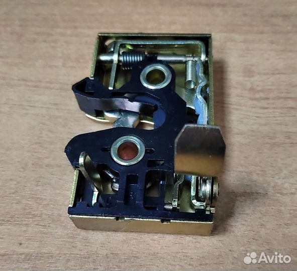 Замок задней правой двери Chery Amulet (новый)