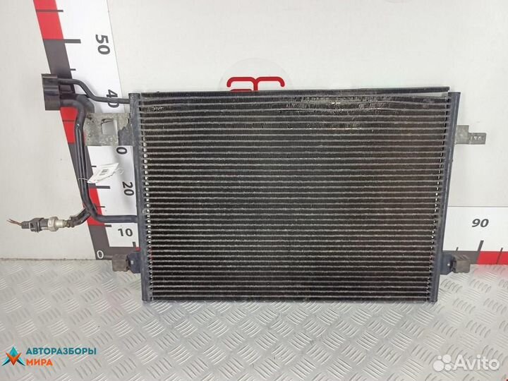 Радиатор кондиционера Volkswagen Passat B5 2000