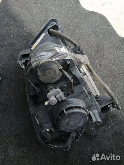 Фара левая Nissan Qashqai J10