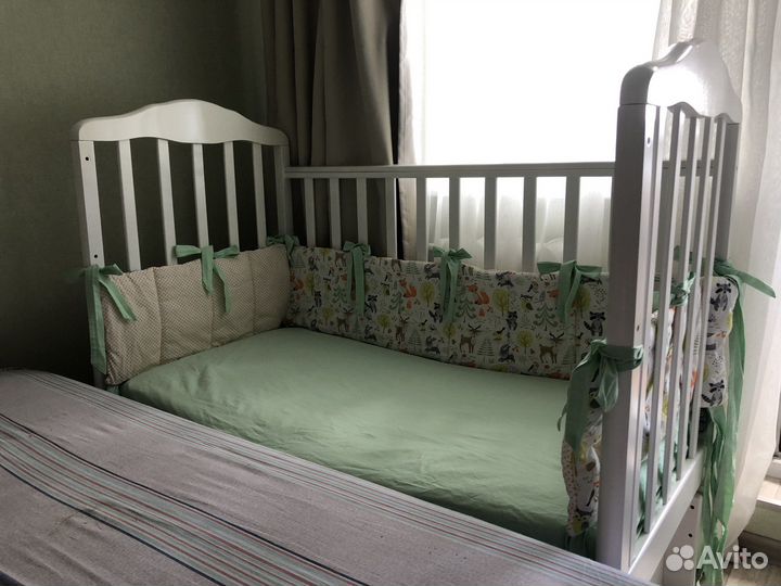 Кровать с универсальным маятником и постелью