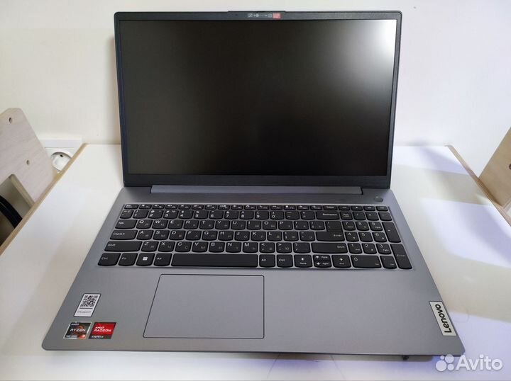 Ноутбук Lenovo V15 G4