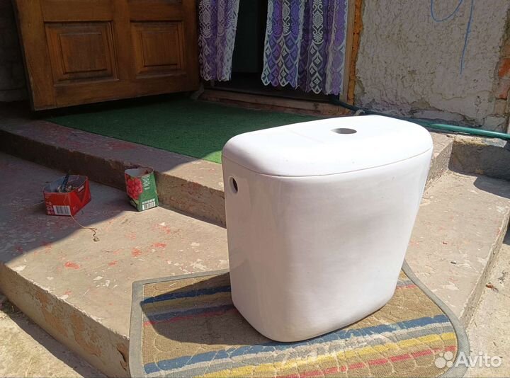Бачок для унитаза б/у